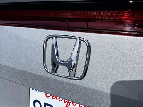 Used 2023 Honda Civic Sport image 30