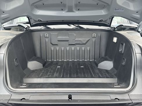 New 2025 GMC Hummer EV 2X image 32