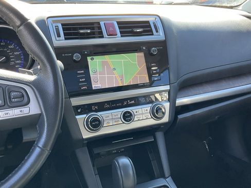 Used 2017 Subaru Outback 2.5i Limited image 42