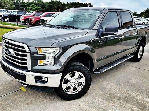 Used 2015 Ford F150 XLT w/ Equipment Group 301A Mid AWD/4WD image 3