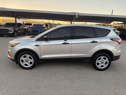 Used 2018 Ford Escape S image 4