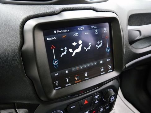 Used 2021 Jeep Renegade Latitude AWD/4WD image 28