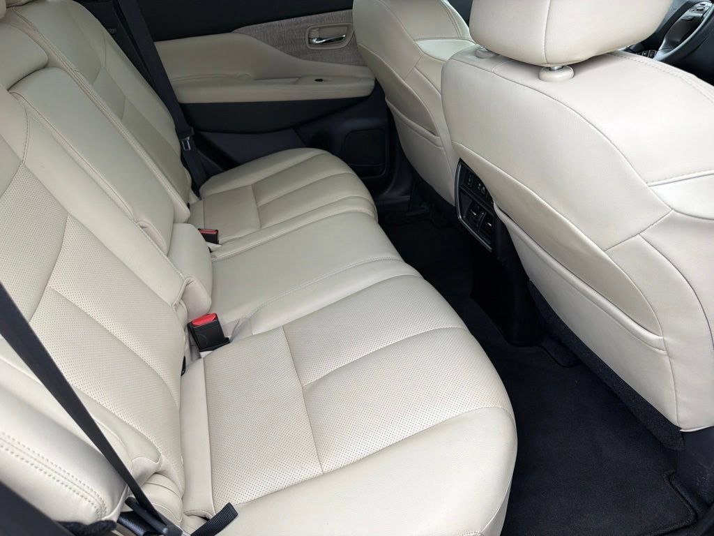 Used 2021 Nissan Murano SL FWD image 18