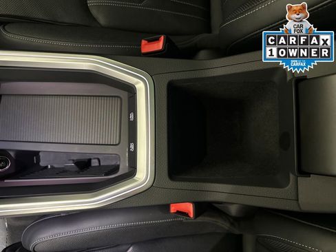 Used 2021 Audi e-tron Prestige w/ Prestige Package image 28