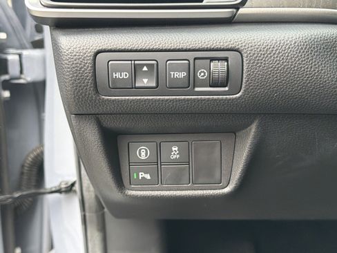 Used 2021 Honda Accord Touring image 19