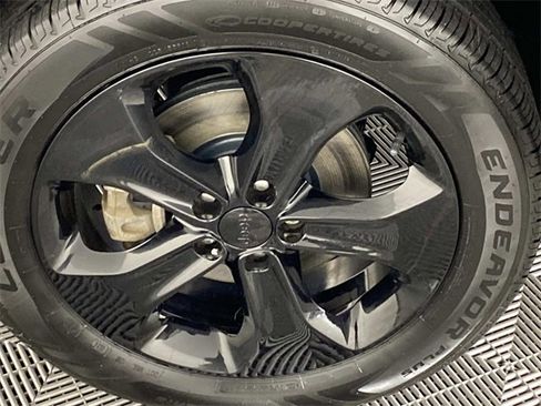 Used 2020 Jeep Compass Latitude image 25