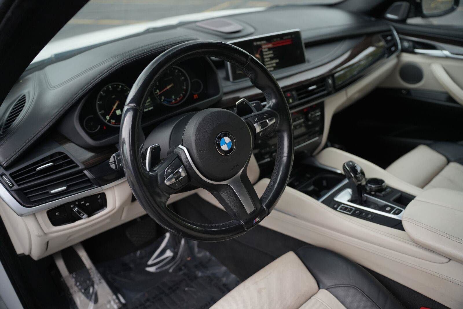 Used 2015 BMW X6 xDrive50i AWD/4WD image 9