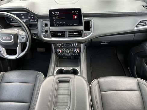 Used 2024 GMC Yukon SLT AWD/4WD image 16
