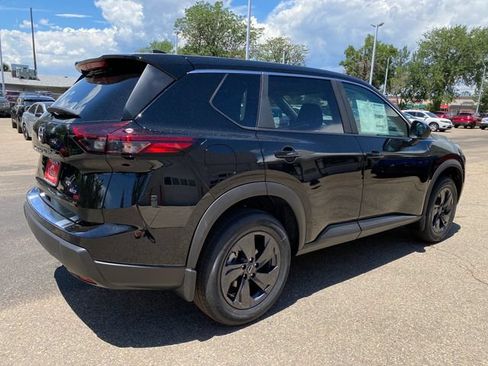 New 2026 Nissan Rogue SV w/ Cold Weather Package AWD/4WD image 5