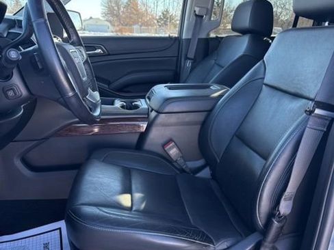 Used 2016 GMC Yukon XL SLT w/ Open Road Package image 9