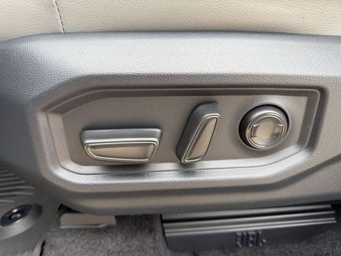 New 2026 Toyota Tundra Limited AWD/4WD image 28