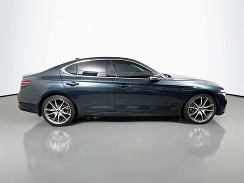 Used 2023 Genesis G70 2.0T image 3
