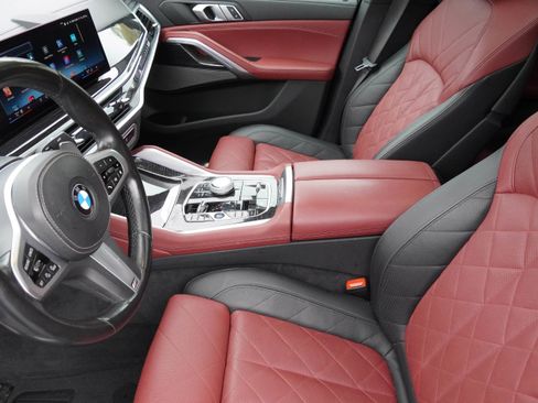 Used 2024 BMW X6 xDrive40i w/ Executive Package AWD/4WD image 12