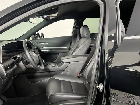 Used 2025 Cadillac XT4 Premium Luxury w/ Cold Weather Package image 29