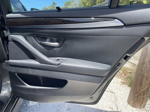 Used 2014 BMW 550i Sedan w/ Executive Package image 23