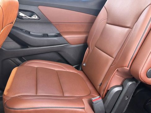 Used 2018 Chevrolet Traverse High Country AWD/4WD image 48