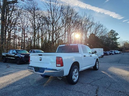 Used 2022 RAM 1500 Classic SLT image 5