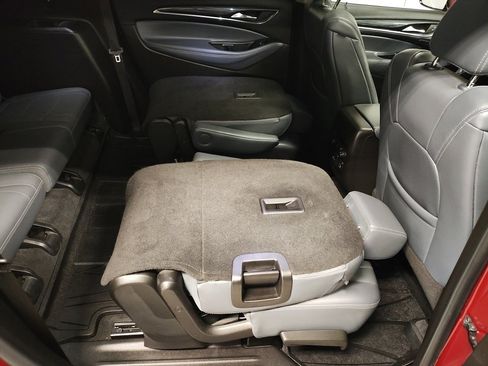 Used 2021 Buick Enclave Premium w/ Sun and Sites Package image 13