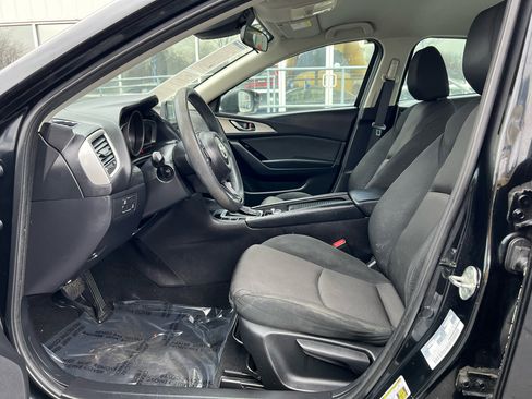 Used 2018 MAZDA MAZDA3 Sport image 8
