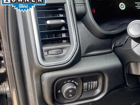 Used 2026 RAM 2500 Laramie AWD/4WD image 11