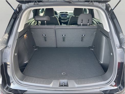 Used 2023 Chevrolet TrailBlazer LT w/ Convenience Package image 29