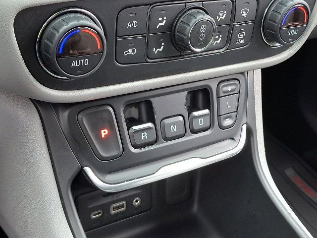 Used 2021 GMC Terrain SLT FWD image 14