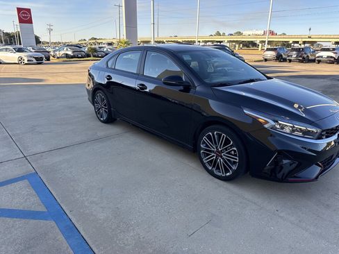 Used 2023 Kia Forte GT image 11