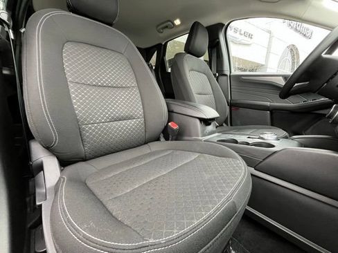 Used 2025 Ford Escape Active AWD/4WD image 28