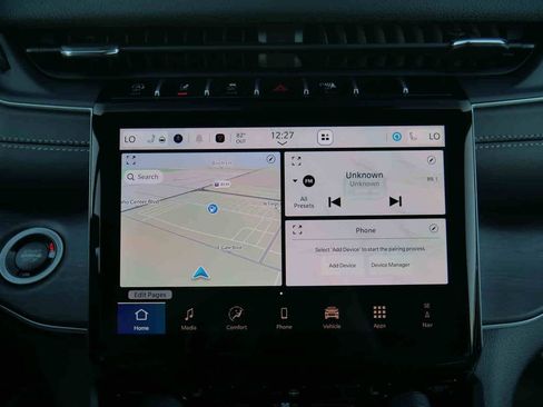 New 2025 Jeep Grand Cherokee Limited image 36