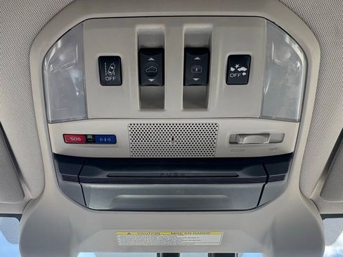 Used 2021 Subaru Ascent Touring image 28