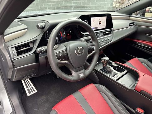 Used 2023 Lexus ES 350 F Sport w/ Accessory Package (Z2) image 18