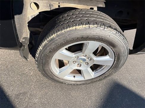 Used 2018 Chevrolet Silverado 1500 LT w/ All Star Edition image 13