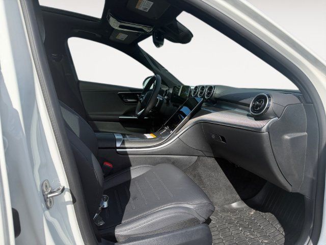 Certified 2026 Mercedes-Benz C 300 4MATIC Sedan image 14