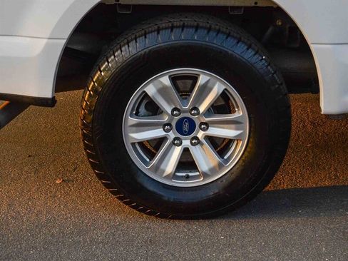 Used 2018 Ford F150 XLT image 9