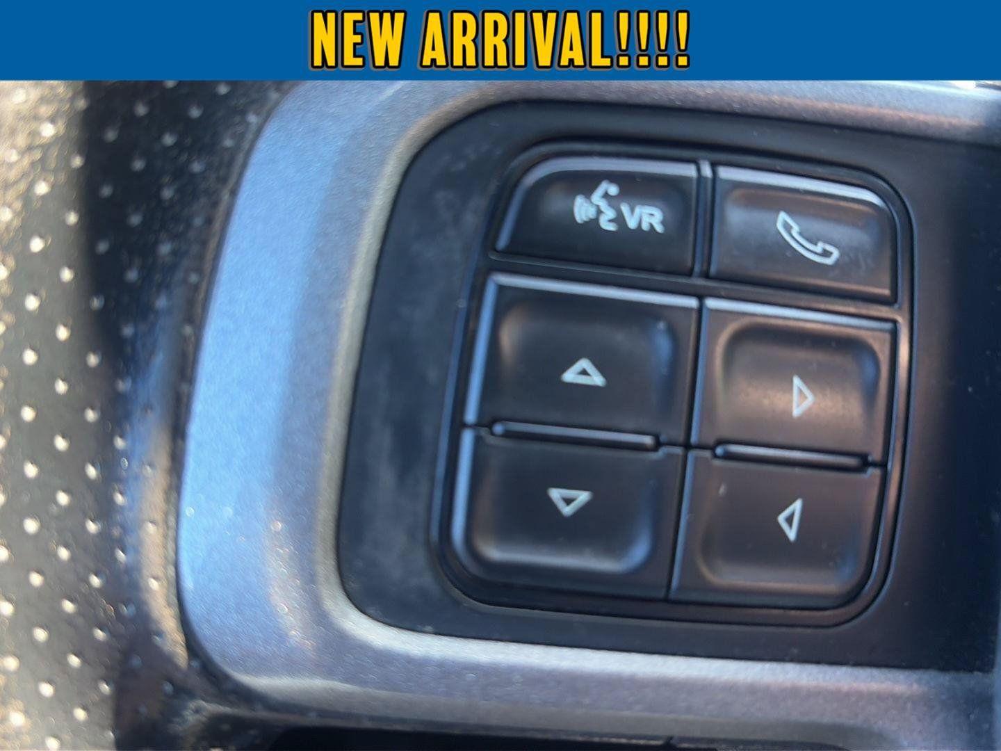Used 2022 RAM 3500 Tradesman w/ Chrome Appearance Group AWD/4WD image 12