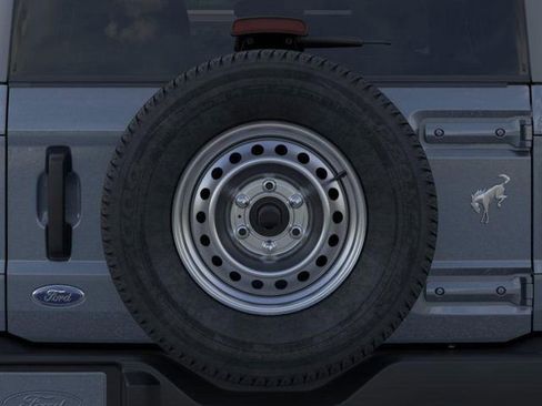 New 2025 Ford Bronco Base image 24