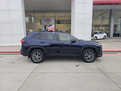 Certified 2022 Toyota RAV4 XLE Premium image 3