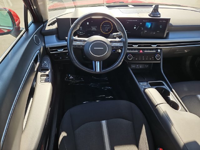 Certified 2024 Hyundai Sonata SEL w/ Convenience Package FWD image 9