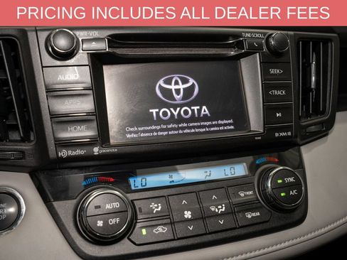 Used 2018 Toyota RAV4 XLE FWD image 14