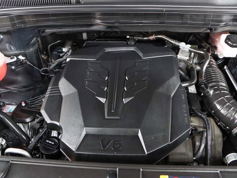 Used 2024 Kia Carnival LX image 31