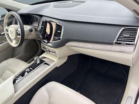 Certified 2023 Volvo XC90 B6 Plus w/ Protection Package Premier image 31