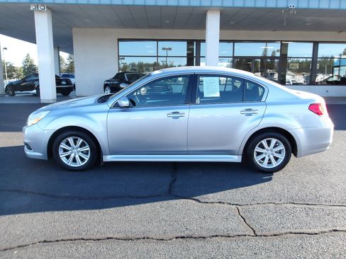 Used 2012 Subaru Legacy 2.5i Premium w/ All-Weather Pkg image 2