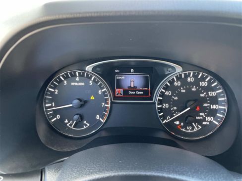 Used 2019 Nissan Pathfinder SL image 32