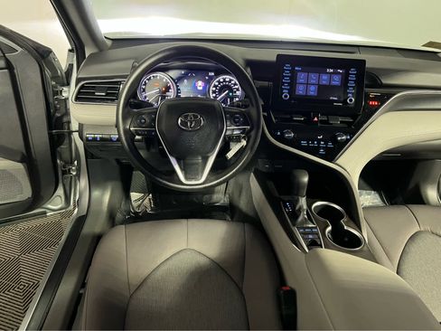 Used 2022 Toyota Camry LE image 12