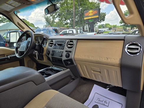 Used 2012 Ford F250 XLT w/ XLT Premium Pkg AWD/4WD image 54