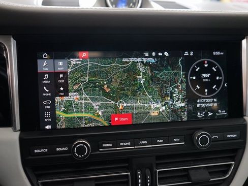 Used 2020 Porsche Macan S image 7