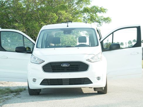 Used 2021 Ford Transit Connect XLT FWD image 10