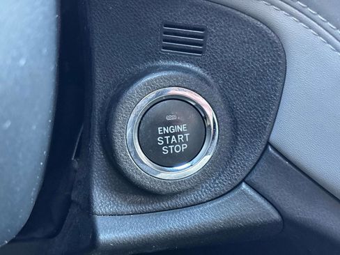 Used 2022 Subaru Outback Premium image 29