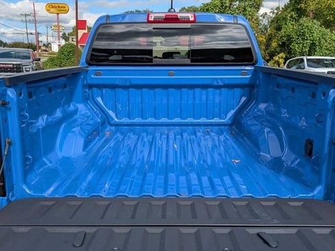 New 2026 GMC Canyon Elevation w/ Convenience Package image 7