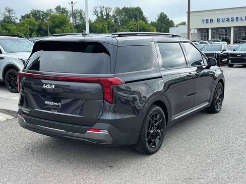 Used 2025 Kia Carnival SX FWD image 30